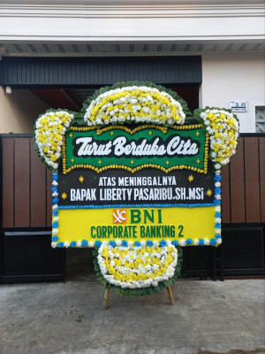 Papan Bunga Duka di Kestalan