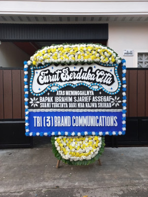 Papan Bunga Duka di Kestalan